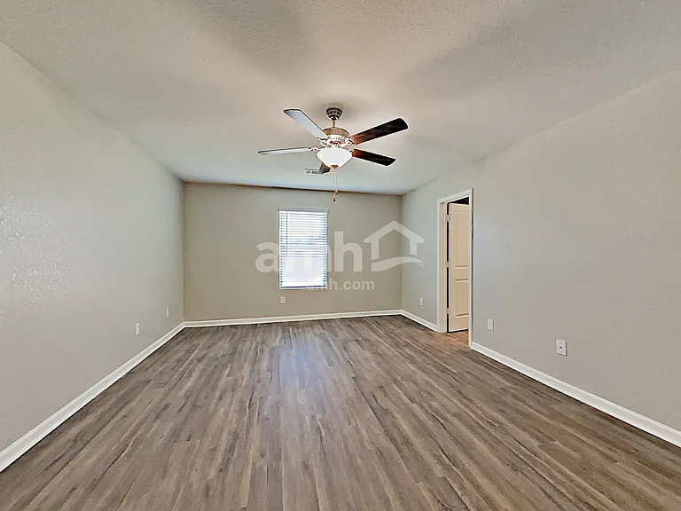 3410 Ridge Hill Pkwy — Photo 8