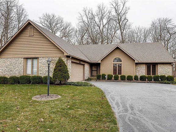 3rd image of 9220 Leeward Ct