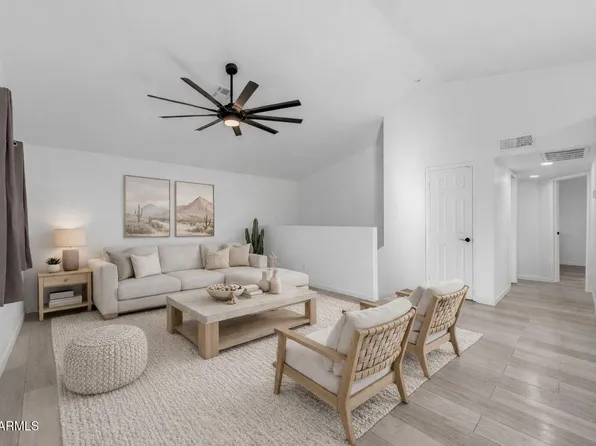 1852 N SAFFRON Circle, Mesa, AZ 85205