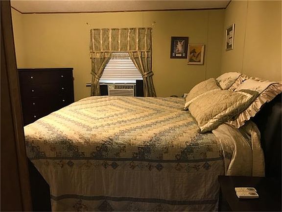 5th image of 625 N Stovall Dr