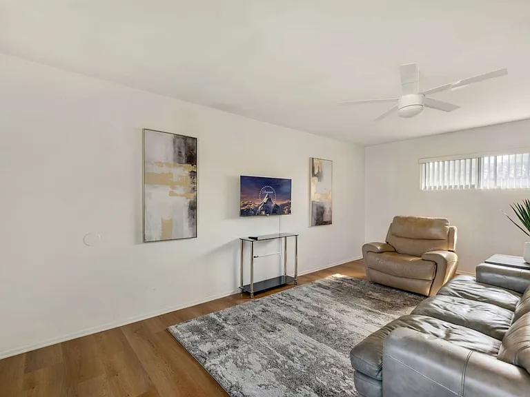 418 Nobel Ave #D — Photo 5