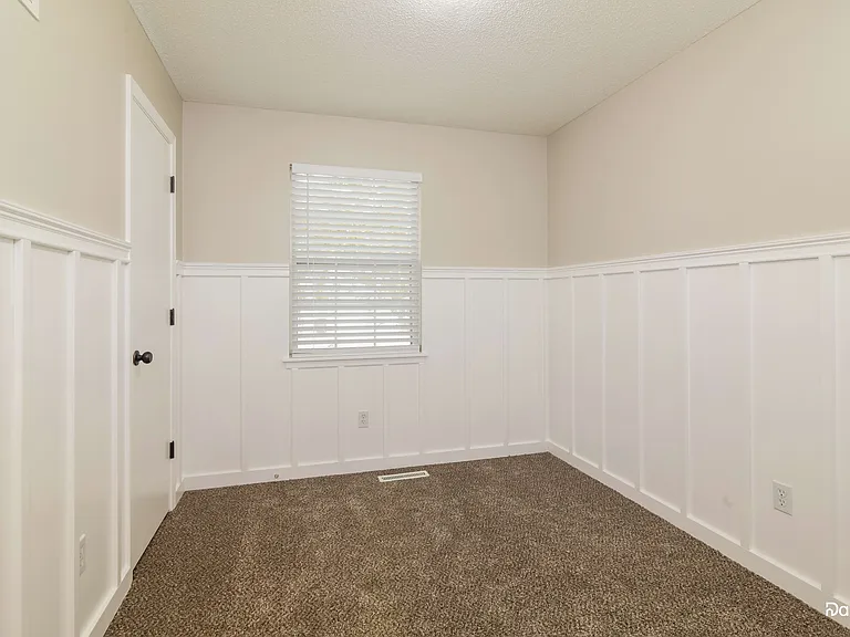 502 Woodson Ln — Photo 19