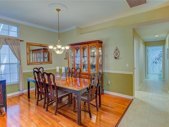 5th image of 4322 Fair Court Dr