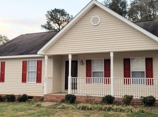 505 Lee St, Holly Springs, NC 27540