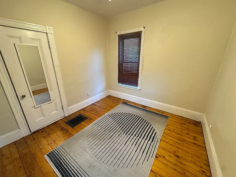 305 Highland Ave #2 — Photo 11