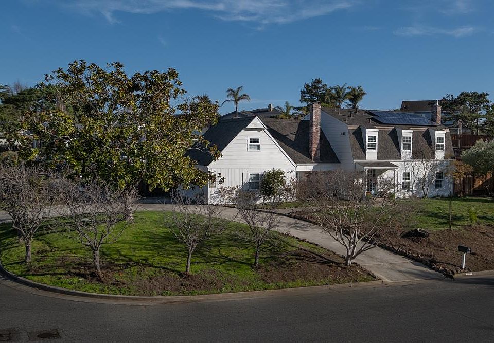 1st image of 260 Pebble Beach Dr