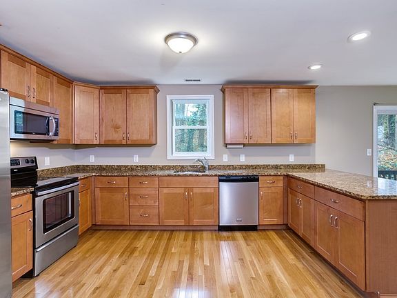 3rd image of 192 Neponset St #1