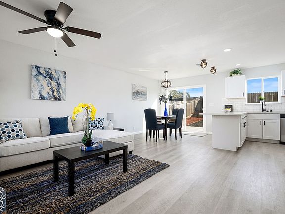 5th image of 7644 Wooddale Way