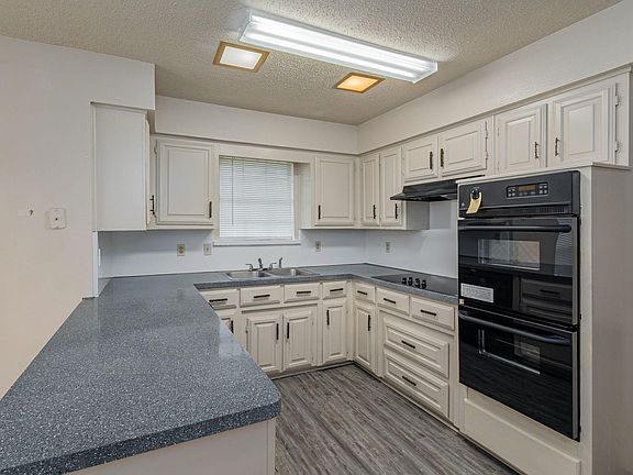 4th image of 9826 Ferris Creek Pl