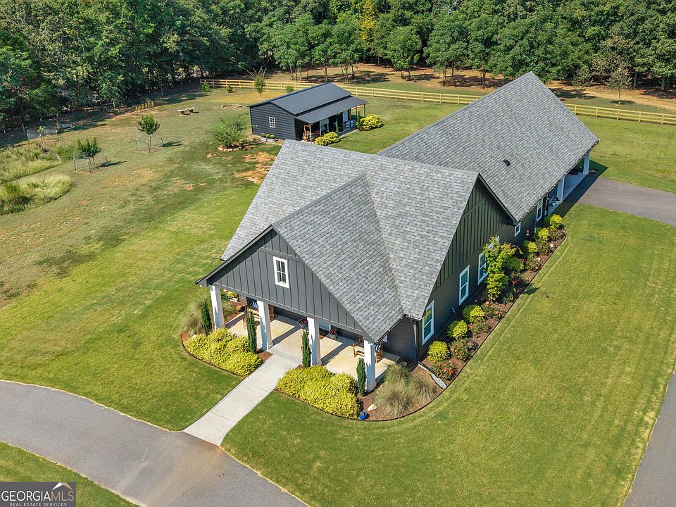 1st image of 300 Cook Rd