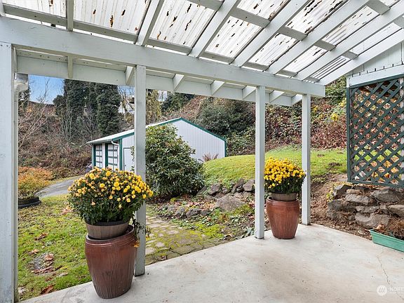3rd image of 18401 61st Avenue NE