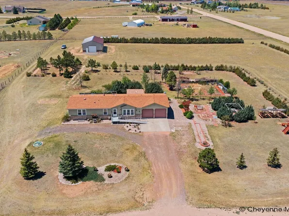 1136 Wagon Box Rd, Cheyenne, WY 82009