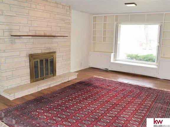 5th image of 302 N 15th St