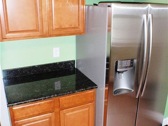 5th image of 6957 Mulberry St