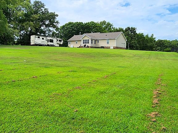 3rd image of 134 N Point Dr