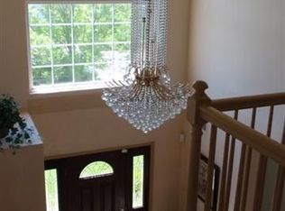 19 Trevor Pl, Matawan, NJ 07747