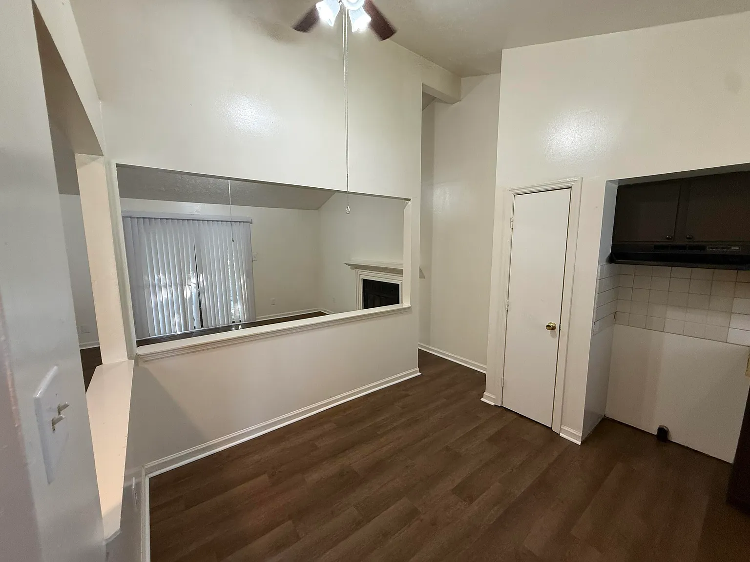 3 bed, 1.0 bath, 1141 sqft, $1,550 — Photo 3