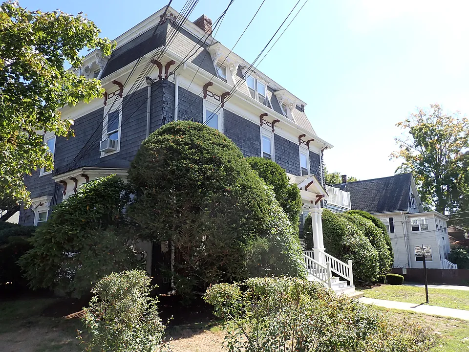 44 Phillips St #4