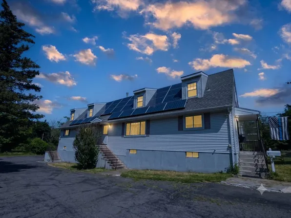 66 Gladden St, New Britain, CT 06051