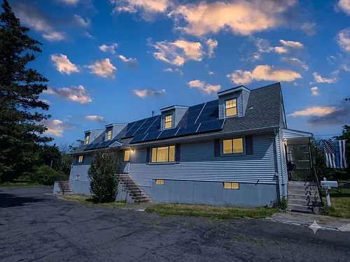 66 Gladden St Photo 1