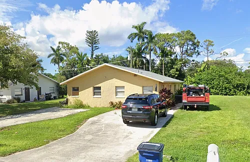 8257 Beacon Blvd Photo 1