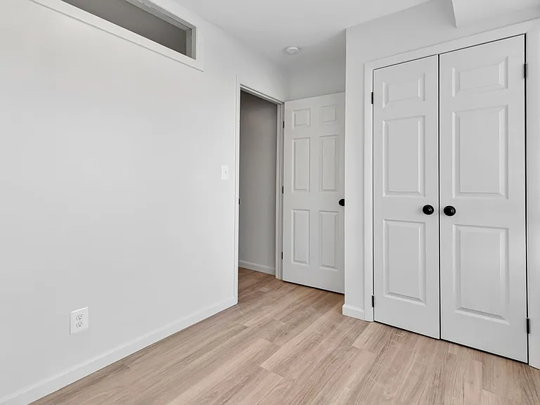 118 & 124 Atlantic St SE #121 & 125-133 — Photo 9