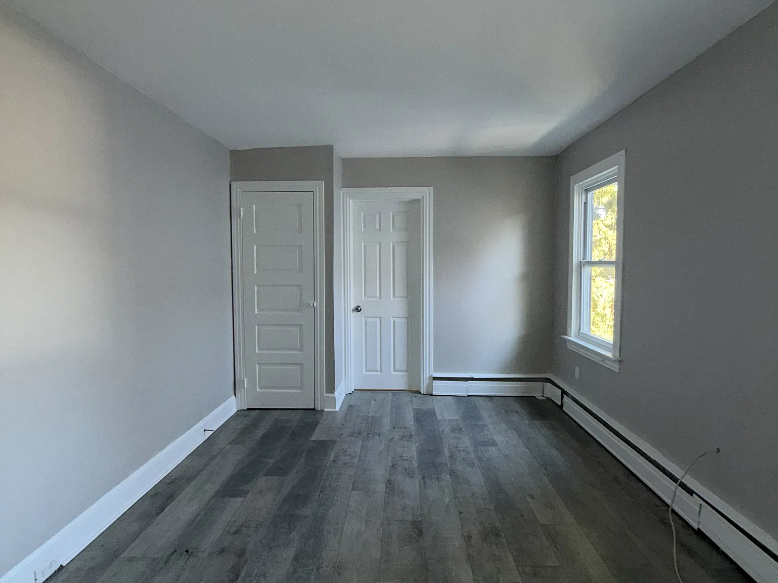 3 bed, 1600 sqft, $1,900 — Photo 2