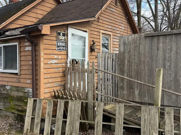 2401 Kansas Ave, Flint, MI 48506