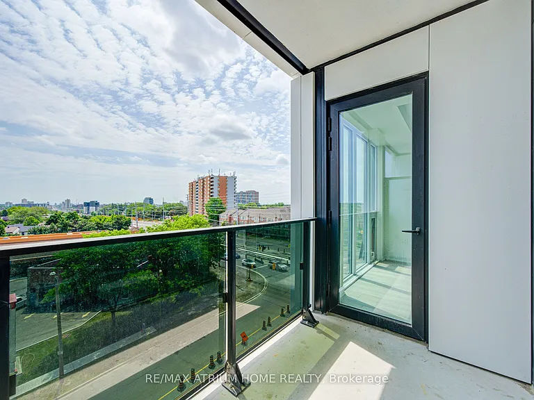 1 Fairview Rd E #621 — Photo 40