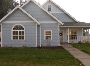 100 Hausman Ave, Brownsville, OR 97327