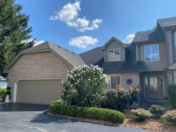12643 S 69th Ct APT 9, Palos Heights, IL 60463