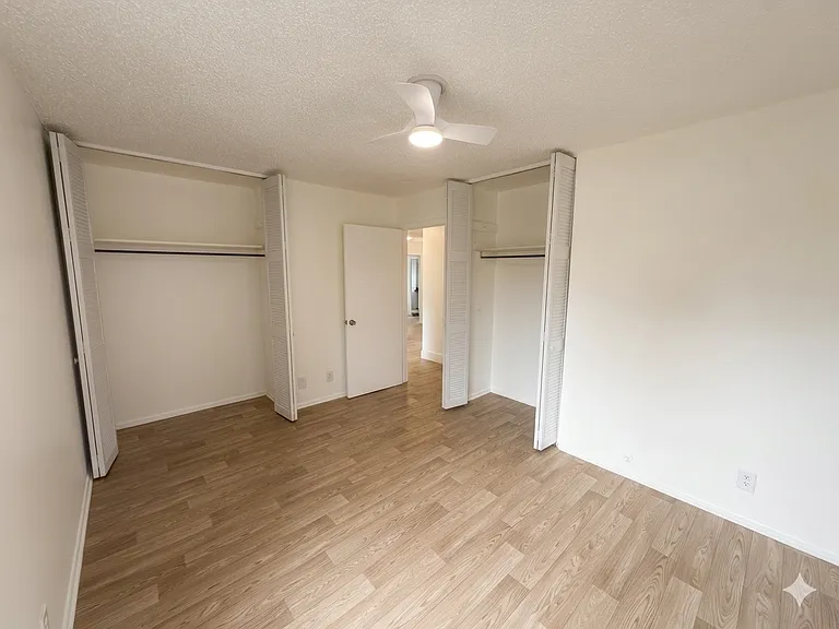 4211 Tropical Dr — Photo 5
