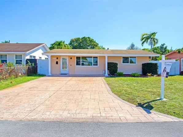 1201 NW 78th Ave, Pembroke Pines, FL 33024