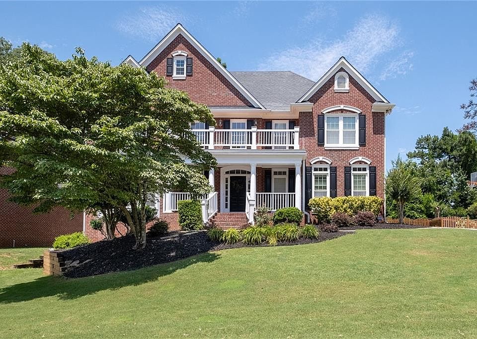 1st image of 2227 Lasalle Dr