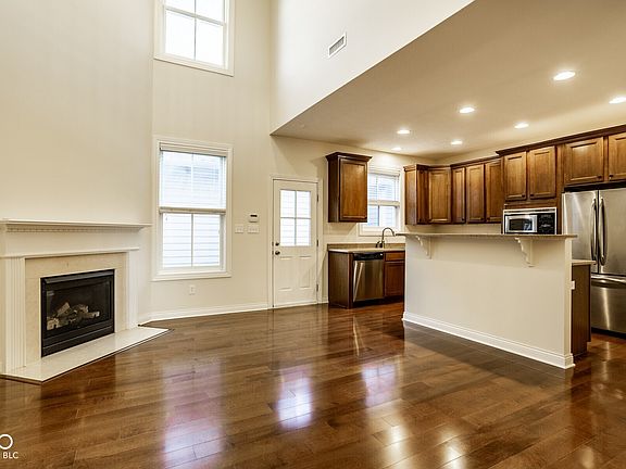 4th image of 2616 Alcott St