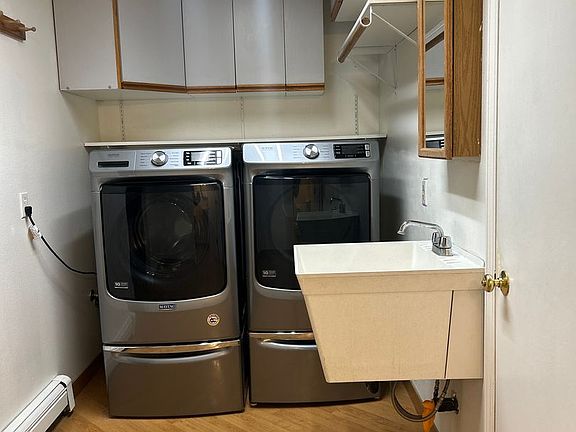 5th image of 400 Crestmont Dr