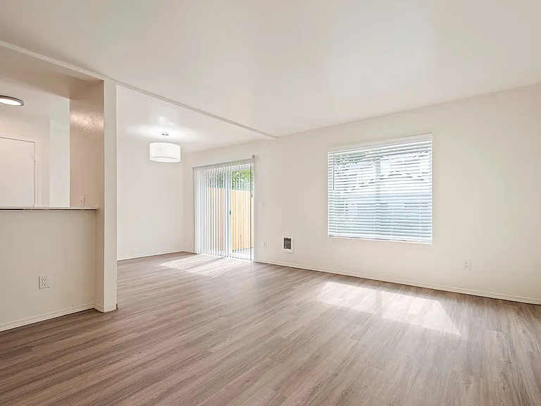 Kensington Townhomes — Photo 9