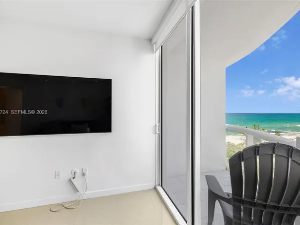 6365 Collins Ave, Miami Beach, FL