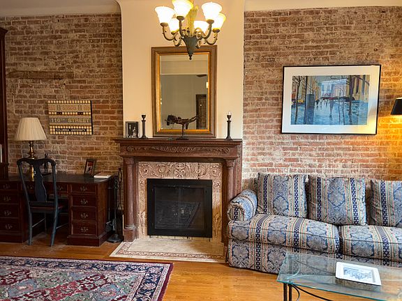 2nd image of 111 W 82nd St APT 3D