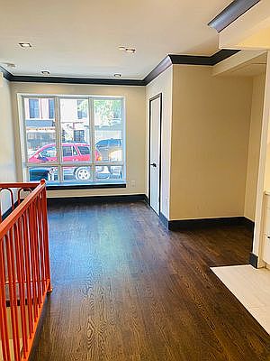 2nd image of 1067 Bergen St #1