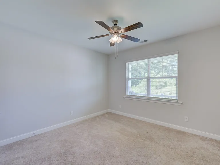 300 Sunnycrest Ln — Photo 8