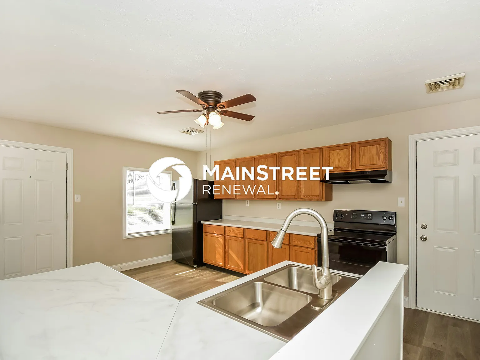 1325 S Ewing St — Photo 4