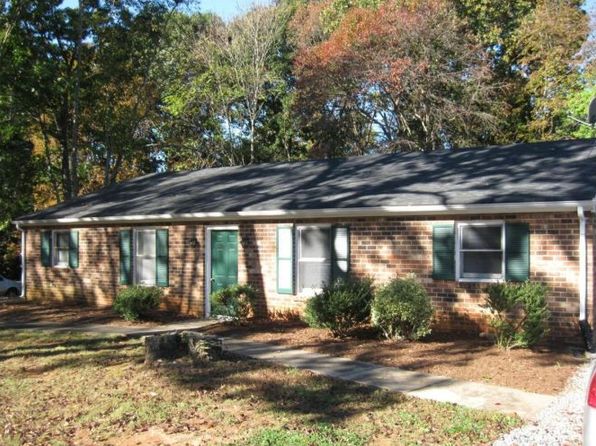 15 Valleywood Dr APT A