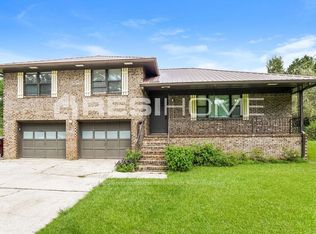 1133 10th Ct, Pleasant Grove, AL 35127