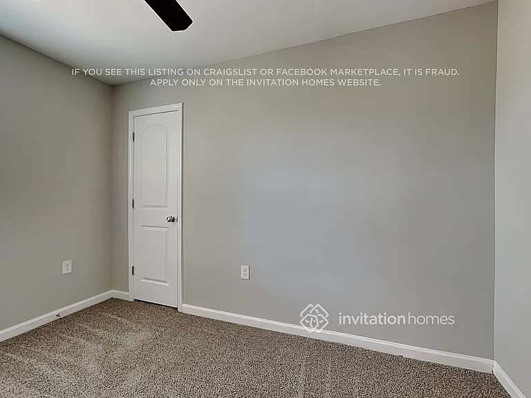 2402 King Malcolm Ln — Photo 16