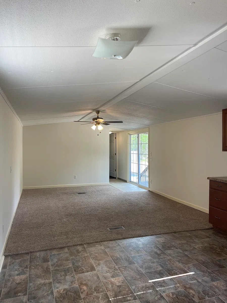 Building Photo - 221 Meteyard Ln