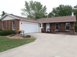 310 Greenfield Rd, Shorewood, IL 60404