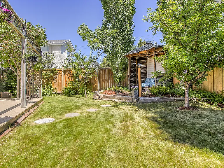 8010 Schubert Gate NW — Photo 25
