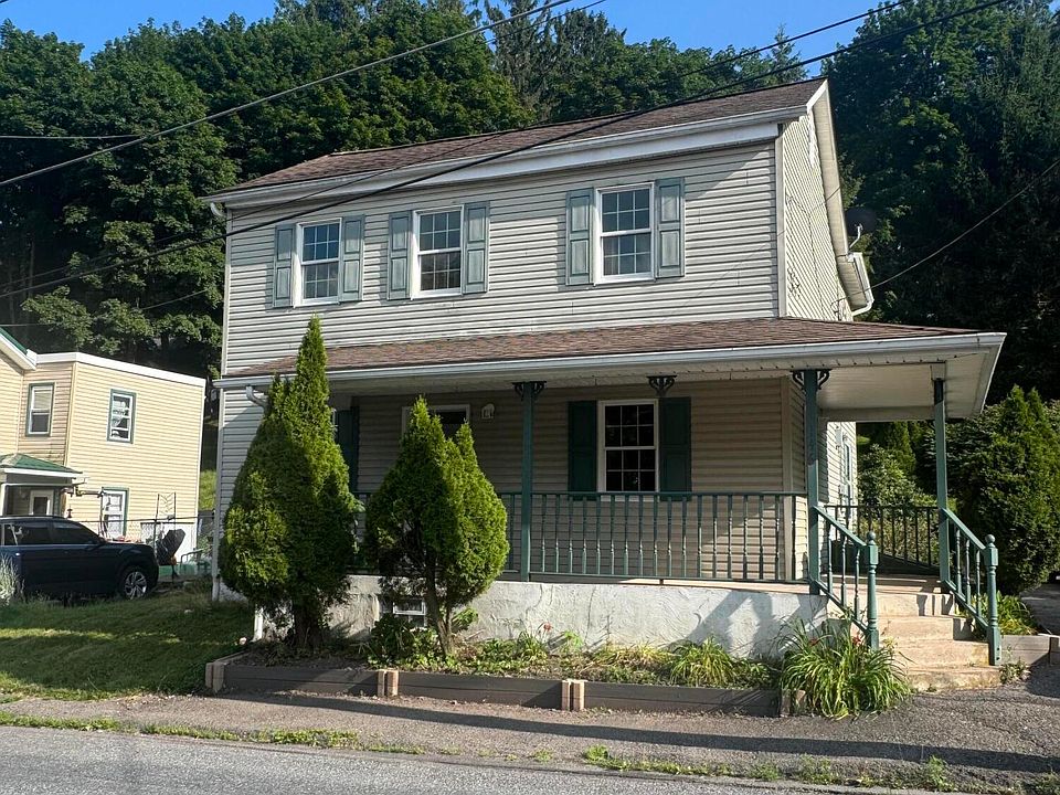 1st image of 146 W Main St