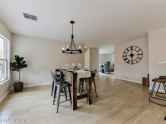 4th image of 559 Lacabana Beach Dr